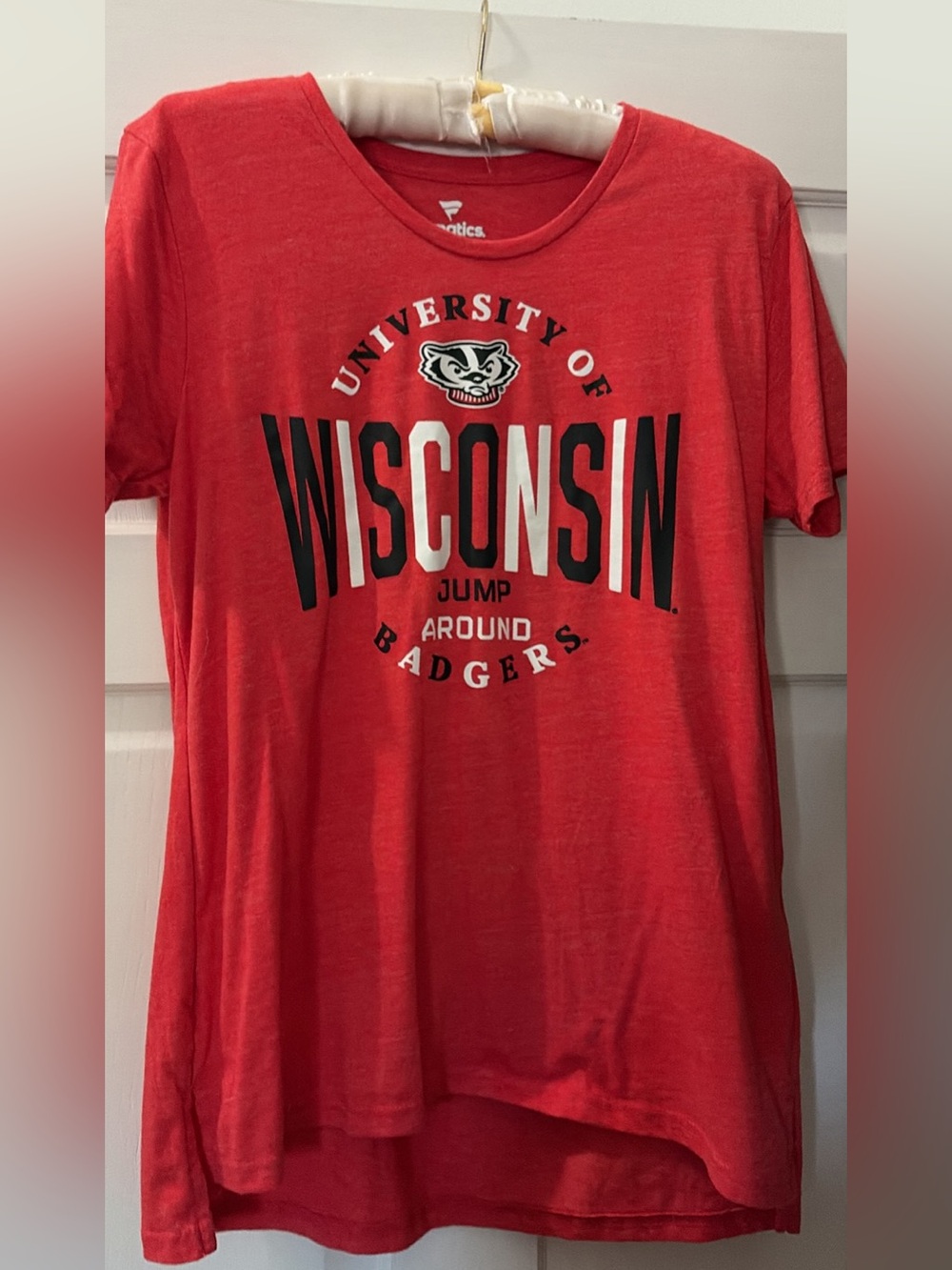 Women’s Fanatics Red University of Wisconsin Badgers Graphic Tee
